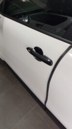TOYOTA CROSS -  DOOR HANDLE BOWL CARBON LOOK - Image 2
