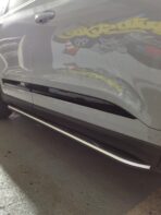 TIGGO 8 PRO - BLACK AND SILVER SIDESTEP - Image 2