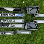 TANK 300 - CARBON FIBER 8PC METAL DOOR SILLS
