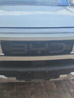 BYD 2025 -  MATT BLACK FRONT EMBLEM - Image 4