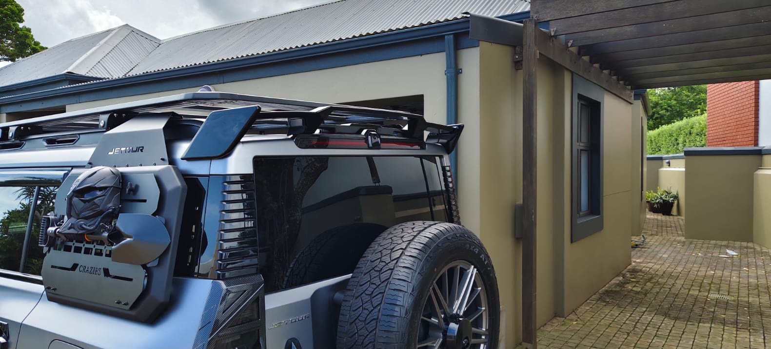 JETOUR T2 - REAR SPOILER SPORT GLOSS BLACK - Auto Body Customs