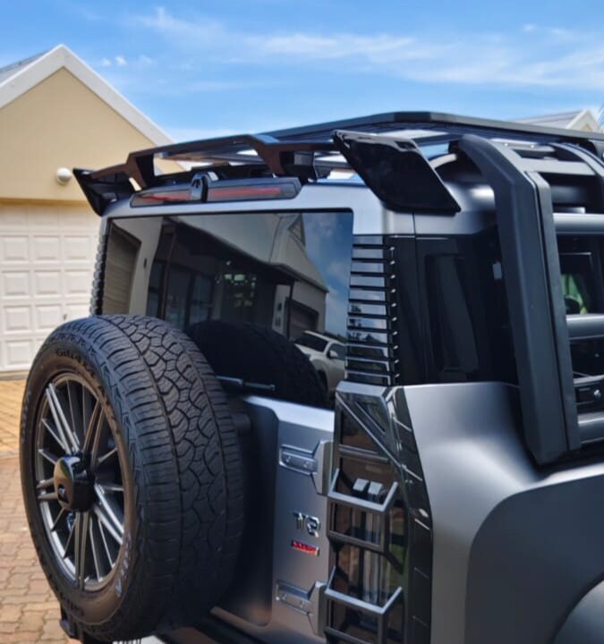 JETOUR T2 - REAR SPOILER SPORT GLOSS BLACK - Auto Body Customs